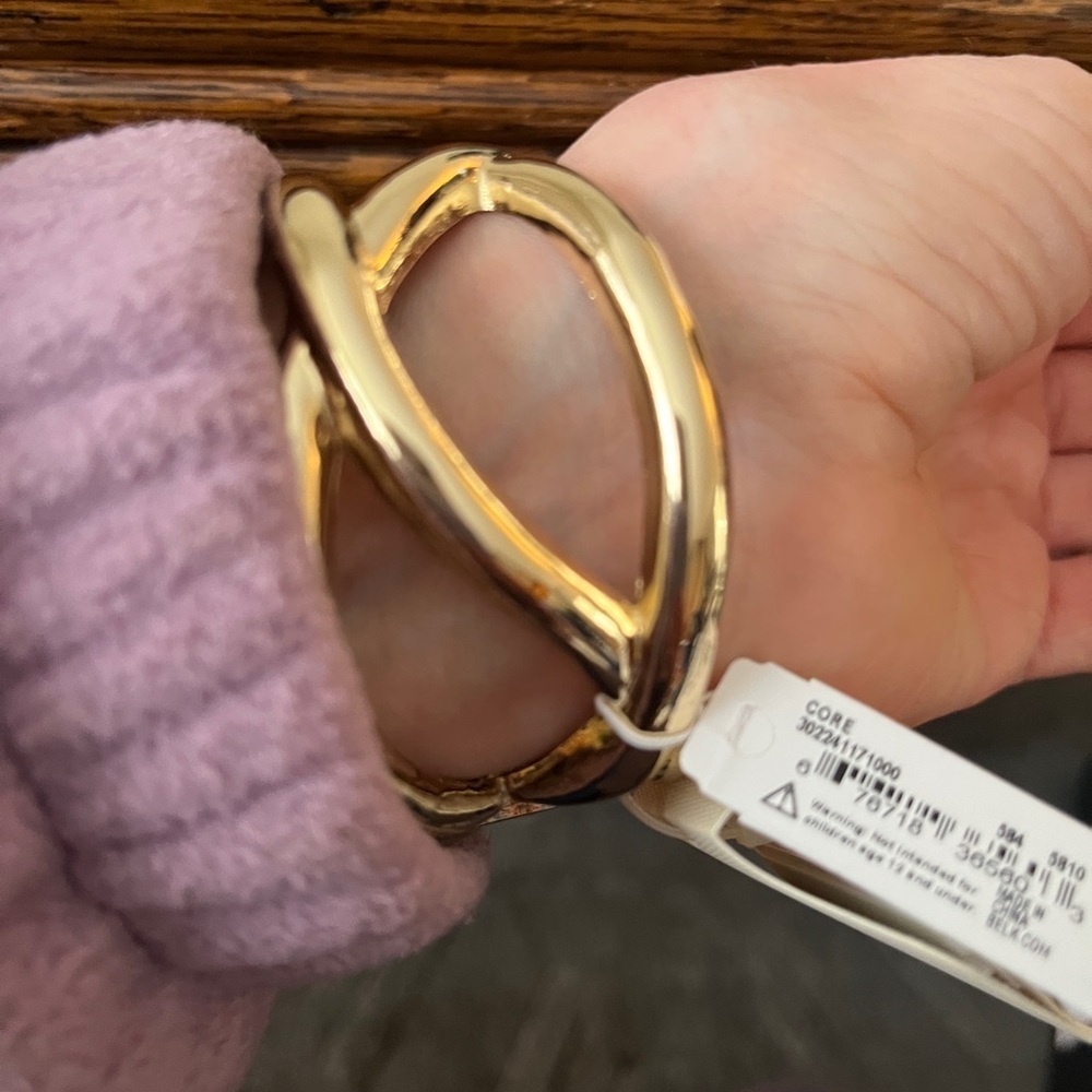 Gold Cuff Bracelet with Interwoven Bands - Picture 2 of 8
